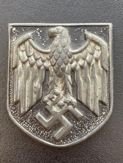 WWII GERMAN AFRIKA KORPS PITH HELMET SHIELD INSIGNIA