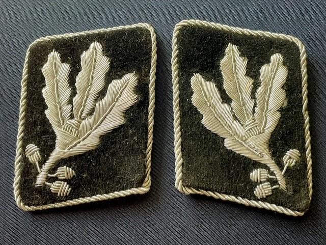 FINE PAIR OF ORIGINAL GERMAN WWII WAFFEN -SS HIGH RANKING COLLAR PATCHES