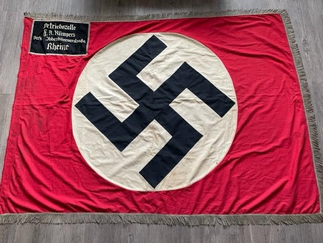 WONDERFUL WWII GERMAN STITCHED NSDAP QUALITY STANDARD FLAG.