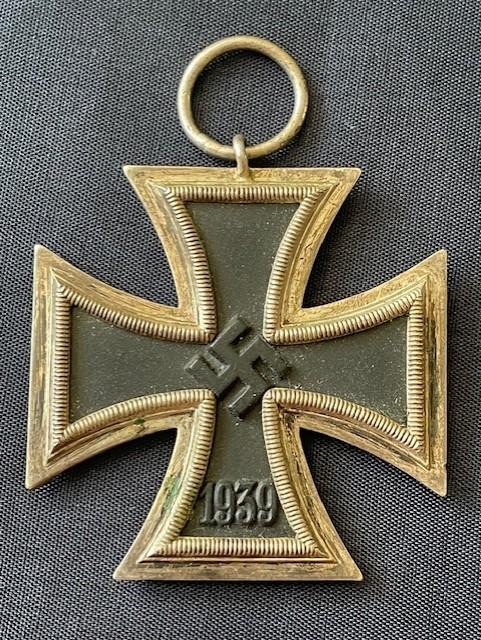 WWII GERMAN THIRD REICH 1939 IRON CROSS 2nd CLASS