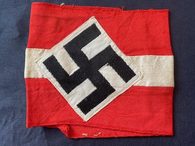 ORIGINAL WWII GERMAN HITLER YOUTH ARMBAND