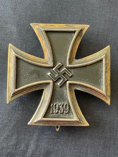 WWII GERMAN 1939 IRON CROSS 1ST CLASS BY RUDOLF WACHTLER