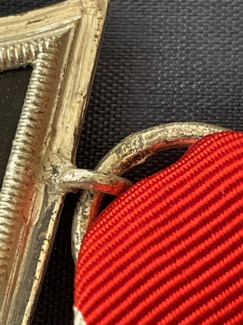 STUNNING WWII IRON CROSS 2ND CLASS RING STAMPED 40, OF BERG & NOLTE OF LUDENSCHHEID