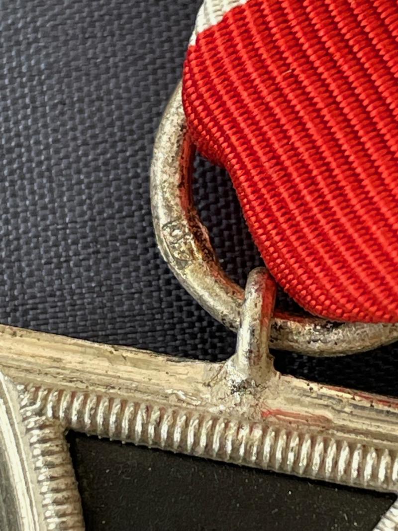 STUNNING WWII IRON CROSS 2ND CLASS RING STAMPED 40, OF BERG & NOLTE OF LUDENSCHHEID