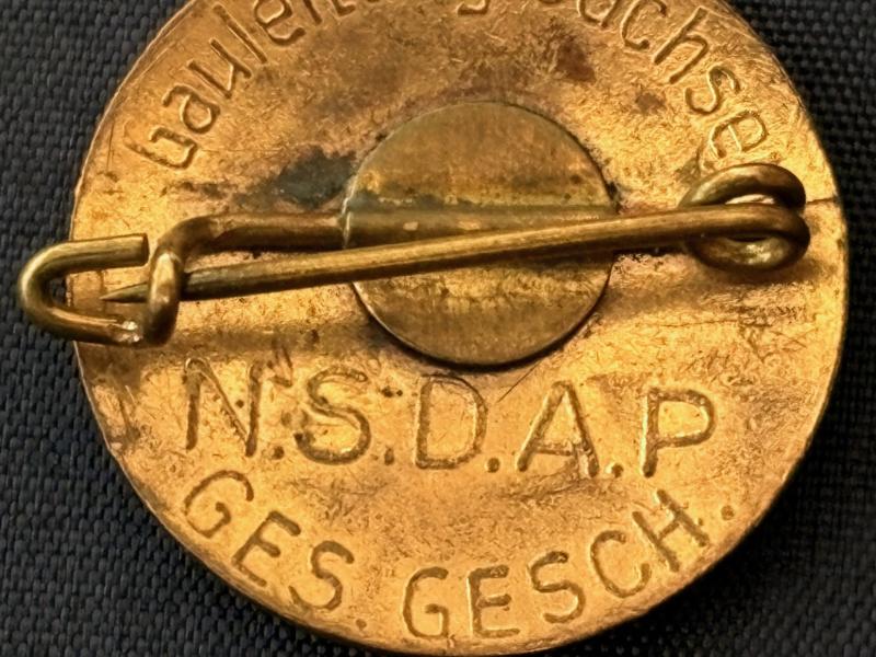 Rare WW2 German Third Reich NSDAP Opfer-ring Enamel lapel badge